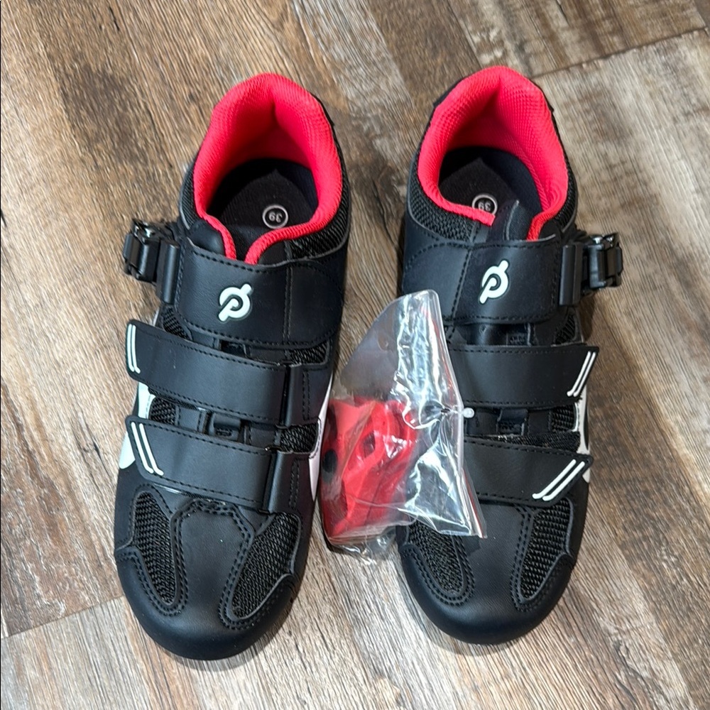 NIB Peloton cycling shoes